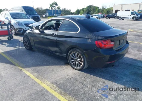 2014 BMW 228 z USA, uszkodzony, nr VIN WBA1F5C55EV256097